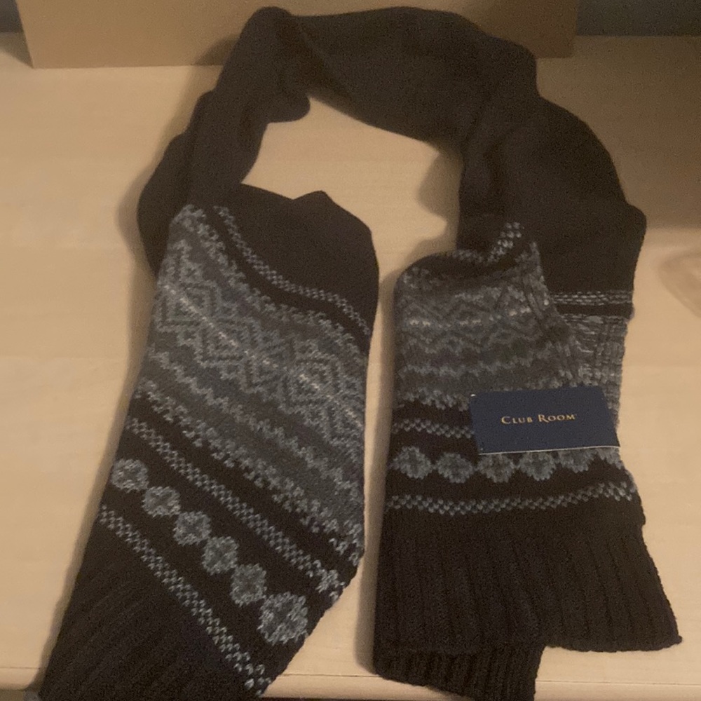 Grey Club Room scarf unisex
